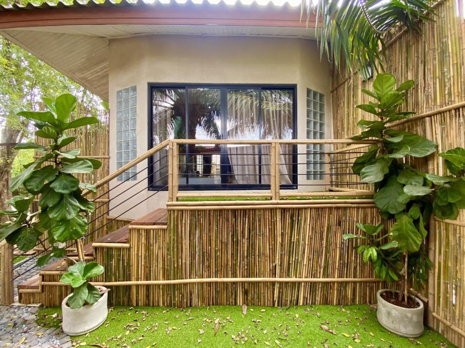 Country Lake View Hotel Suphan Buri Exterior photo