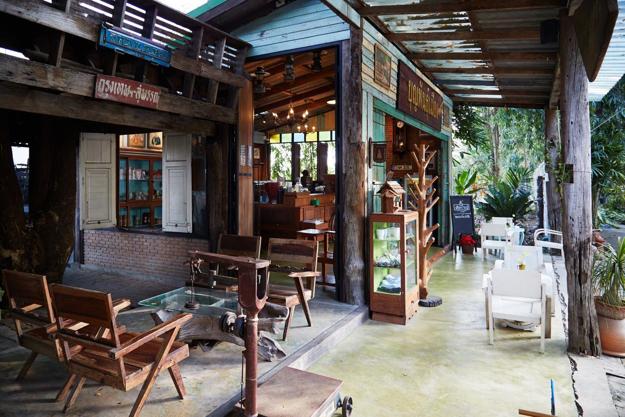 Country Lake View Hotel Suphan Buri Exterior photo