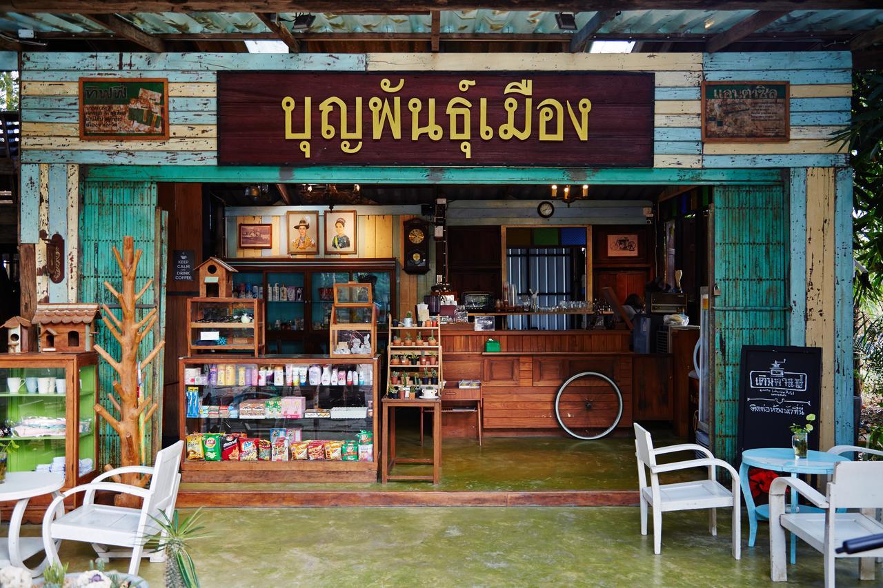 Country Lake View Hotel Suphan Buri Exterior photo