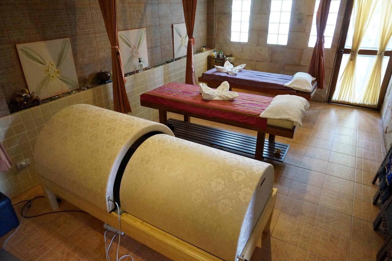 Country Lake View Hotel Suphan Buri Exterior photo